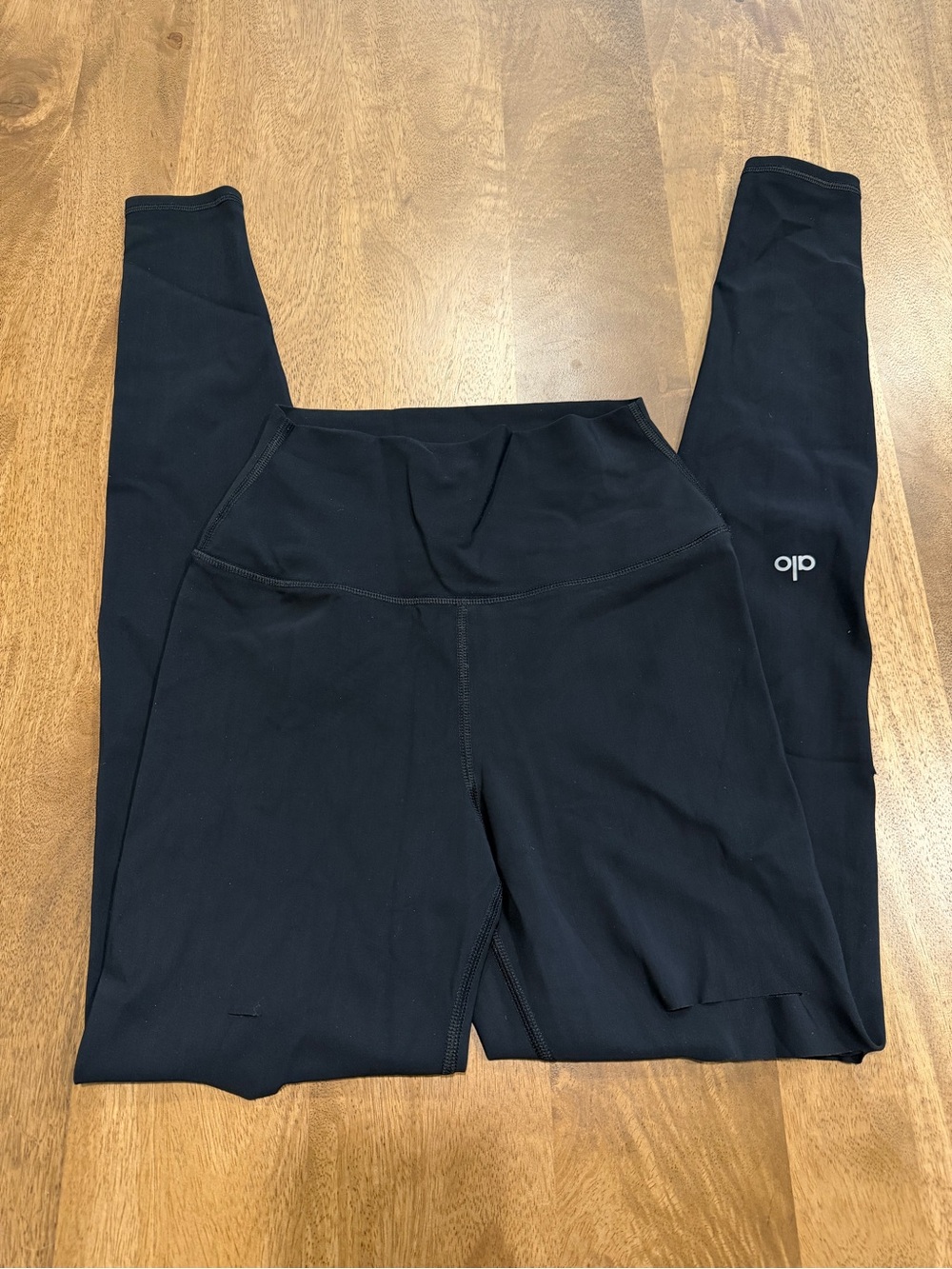 Alo Yoga Black Ripped Leggings